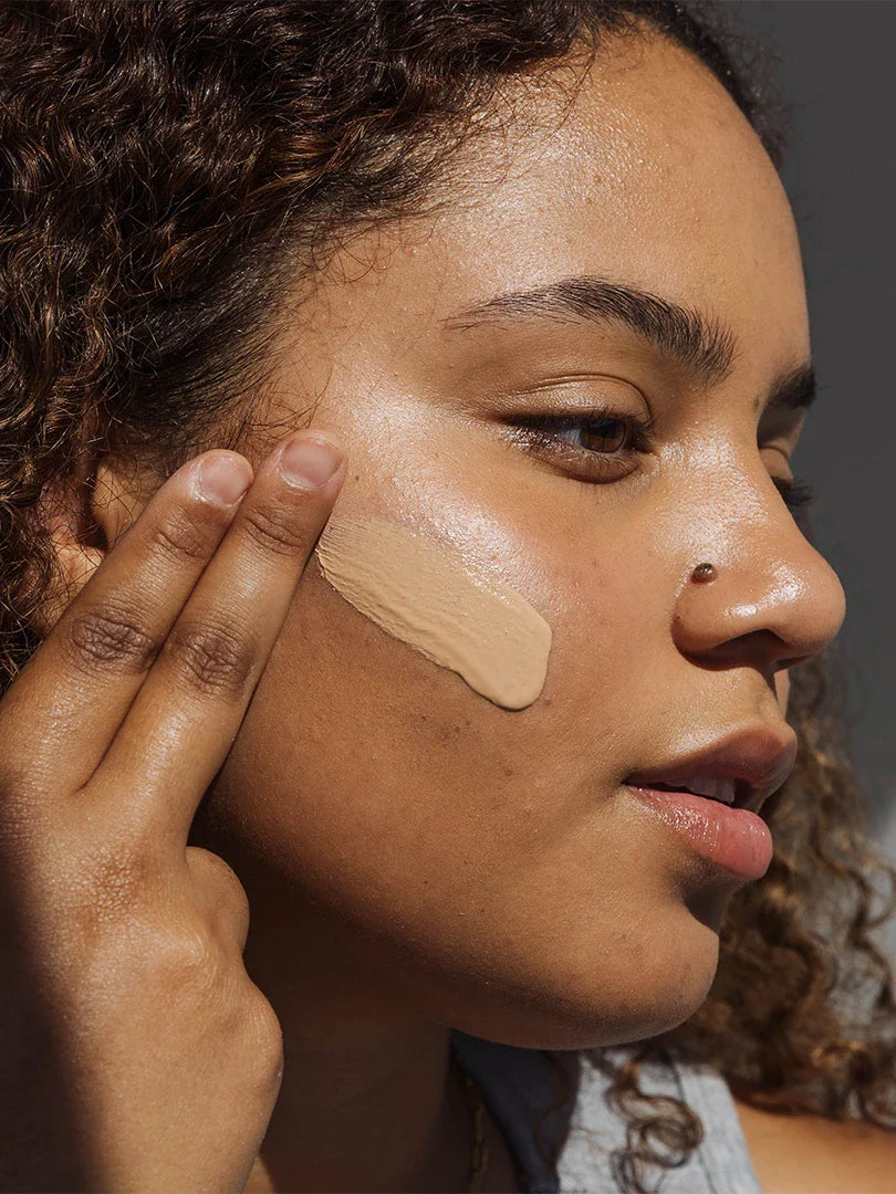 واقي الشمس واسع الطيف اليومي مع لون  50ml Sheer Tint Broad Spectrum