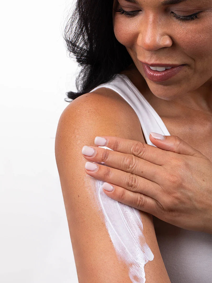 واقي الشمس يو في لوشن الترطيب وحماية الجسم UV LOTION BROAD-SPECTRUM