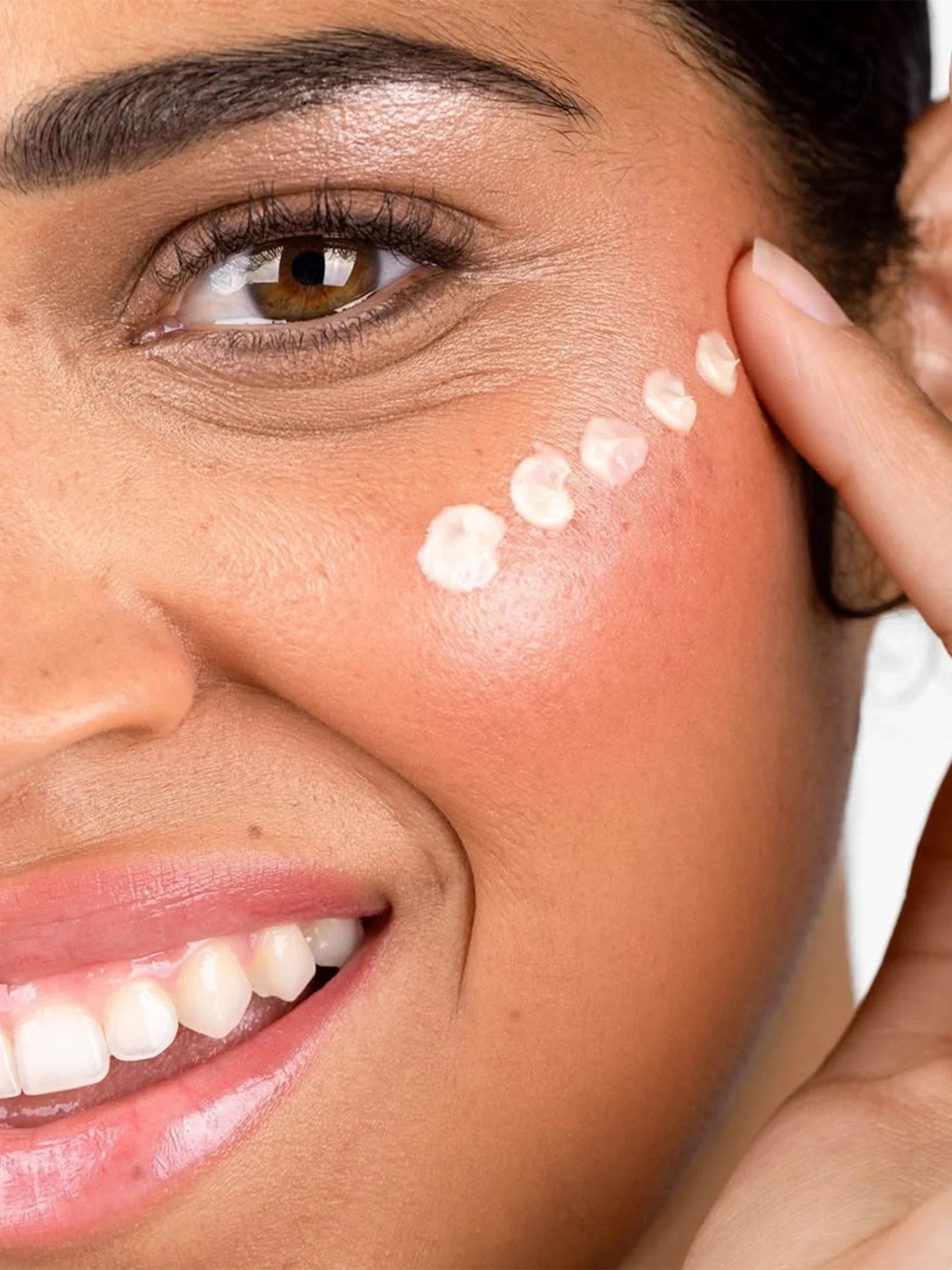 مقشر المسامات الواسعة Pore Refining Treatment