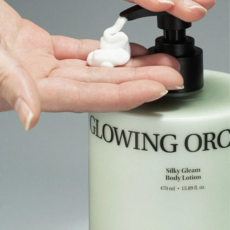 Moist Gleam Body Lotion Glowing Orchard 470ml - لوشن جسم مرطب ولامع – جلوينغ أورشارد 470 مل