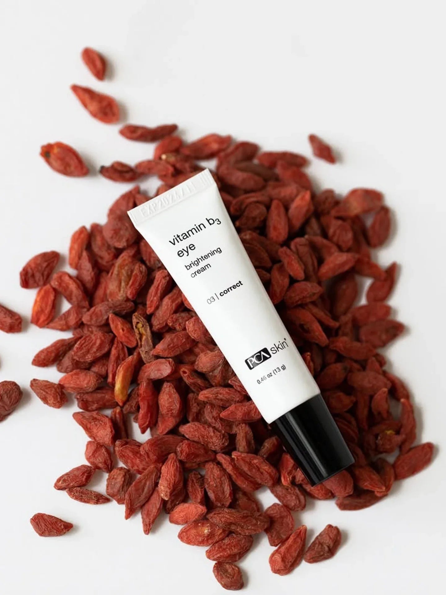 كريم التفتيح لاسفل العين بفيتامين ب3 Vitamin B3 Eye Brightening Cream